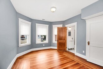 79 Perkins St, Unit 1 in Boston, MA - Foto de edificio - Building Photo