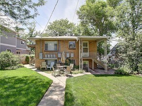 Apartments on Pearl in Denver, CO - Building Photo - Building Photo