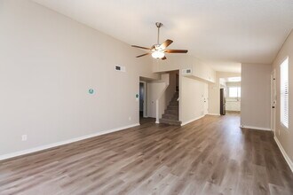 4527 E Hampton Ave in Mesa, AZ - Building Photo - Building Photo