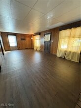 826 Roxbury Ave in Youngstown, OH - Building Photo - Building Photo