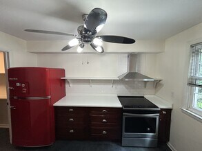 6537 Beechwood Dr in Camp Springs, MD - Building Photo - Building Photo