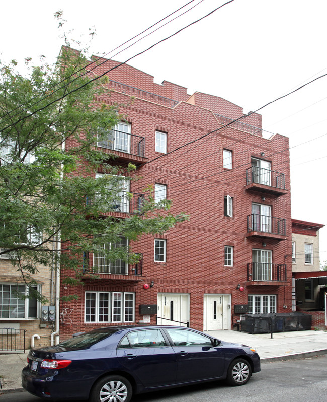 558 A-558 B Kingston Ave in Brooklyn, NY - Building Photo - Building Photo