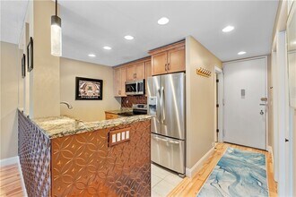 112 Washington Pl, Unit 6D in Pittsburgh, PA - Building Photo - Building Photo