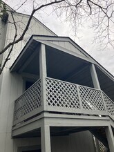 2326 Hunters Run Dr in Reston, VA - Building Photo - Building Photo