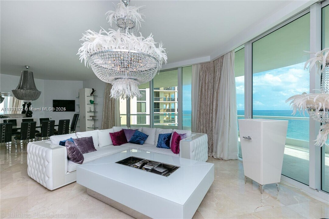 16051 Collins Ave, Unit 1004 in Sunny Isles Beach, FL - Building Photo