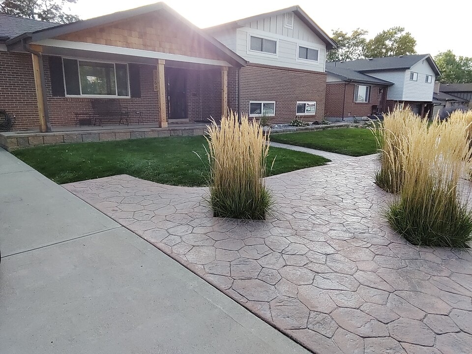1260 Kennedy Dr in Northglenn, CO - Building Photo