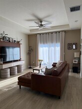 7819 NW 104th Ave in Doral, FL - Building Photo - Building Photo