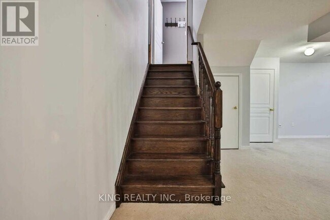 44 Kimble Ave in Clarington, ON - Building Photo - Building Photo