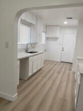 1216 S 7th St in Las Vegas, NV - Foto de edificio - Building Photo