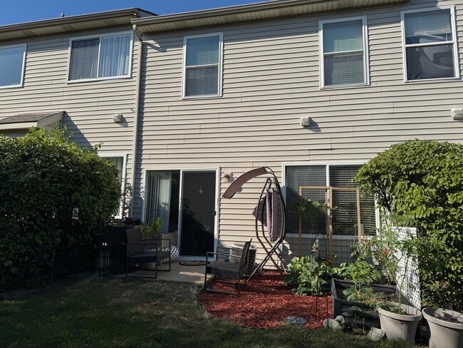 3400 Blue Ridge Dr in Carpentersville, IL - Foto de edificio - Building Photo