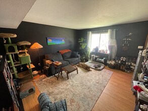 4828 Prospect Dr in Pueblo, CO - Foto de edificio - Building Photo