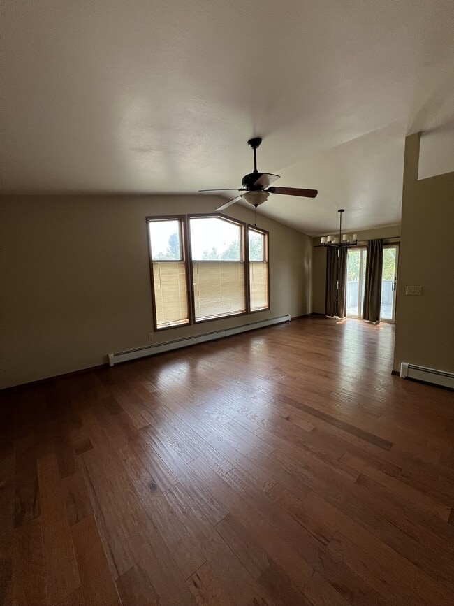 4090 Bobcat Dr in Helena, MT - Building Photo - Building Photo