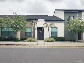 12 Ozark Ave in McAllen, TX - Building Photo