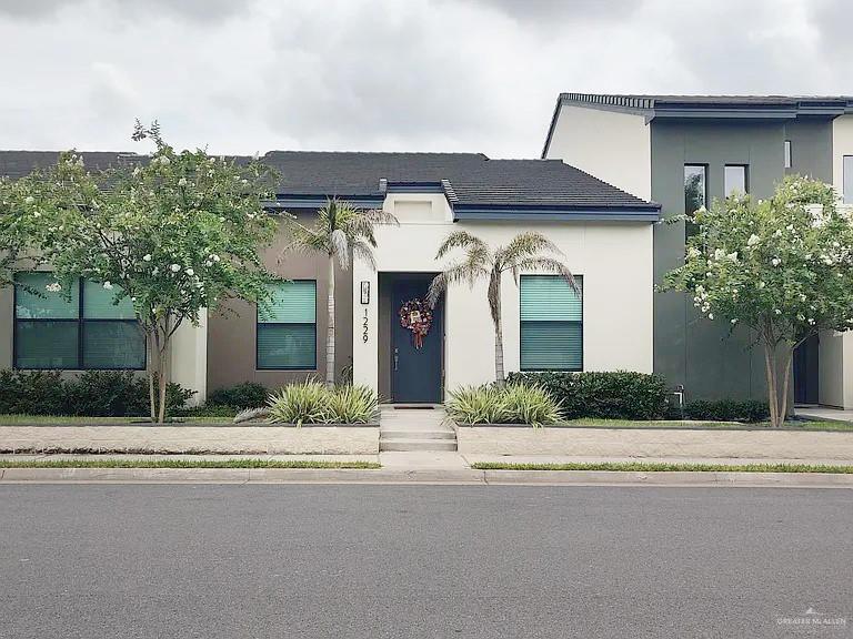 1229 Ozark Ave in McAllen, TX - Building Photo