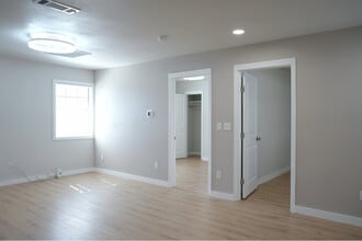 314 Jagoe St, Unit 102 in Denton, TX - Foto de edificio - Building Photo