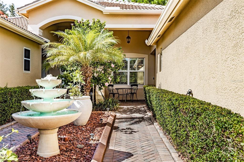 16260 Amethyst Key Drive in Wimauma, FL - Building Photo