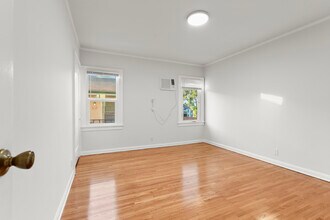 518 N Genesee Ave, Unit 518 in Los Angeles, CA - Building Photo - Building Photo