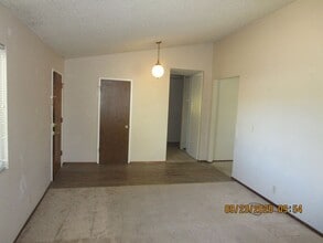 609 Decoy Ln in Suisun City, CA - Foto de edificio - Building Photo