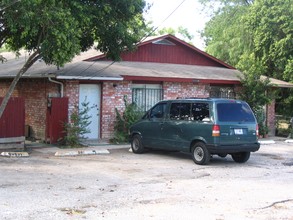 11114 Belair Dr in San Antonio, TX - Building Photo - Building Photo