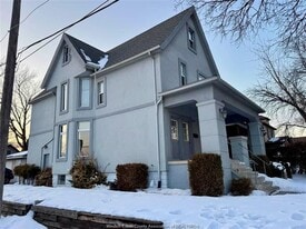 1337 Pelissier St in Windsor, ON - Building Photo
