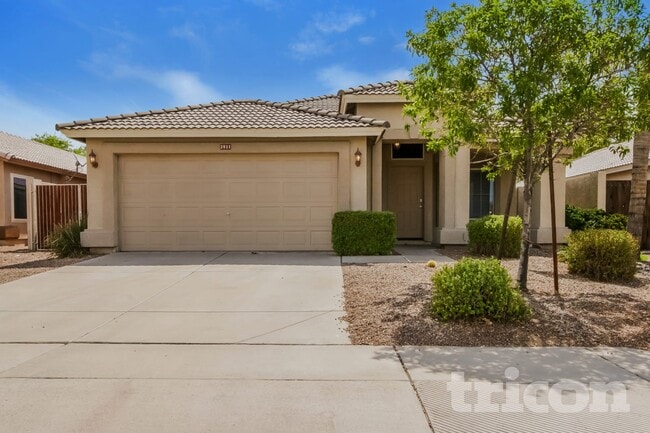 property at 2031 S Alicia