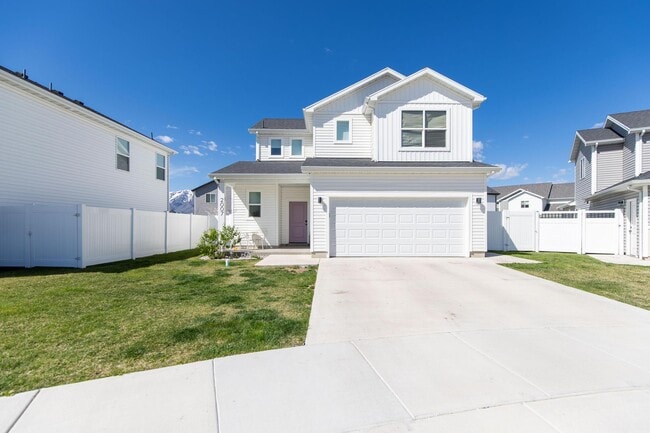 property at 2007 Redtail Cir