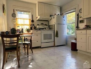 14 Anthony St in Hillsdale, NY - Building Photo - Building Photo