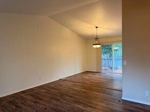 9754 N Ptarmigan Dr in Hayden, ID - Building Photo - Building Photo