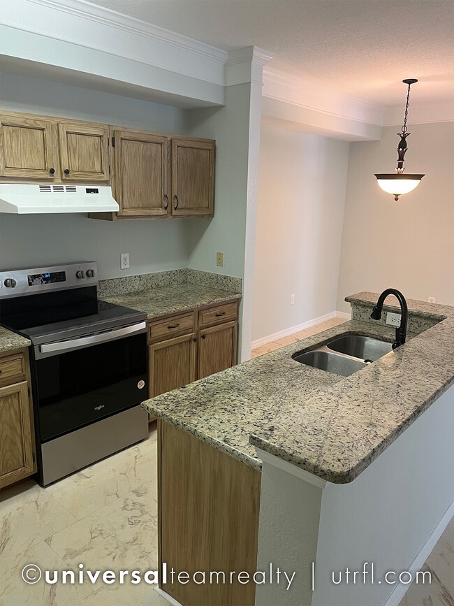 property at 11561 Villa Grand