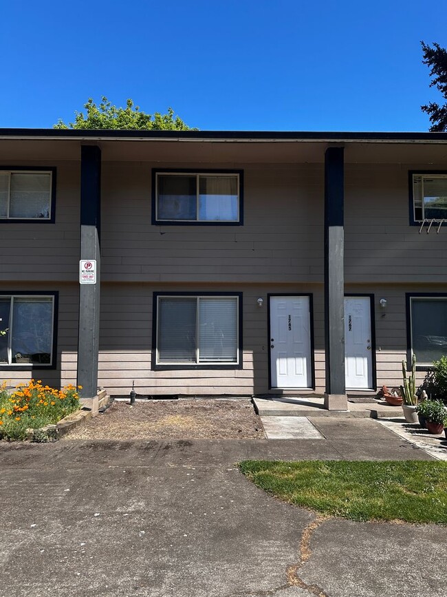 property at 1765 SE Lilly Pl