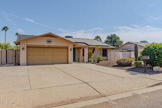 13209 N 30th St in Phoenix, AZ - Building Photo - Building Photo
