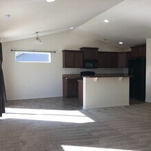 3611 Everett Pl W in Moses Lake, WA - Building Photo - Building Photo