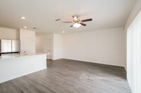 8479 Lofty Timber Wy in Wesley Chapel, FL - Foto de edificio - Building Photo