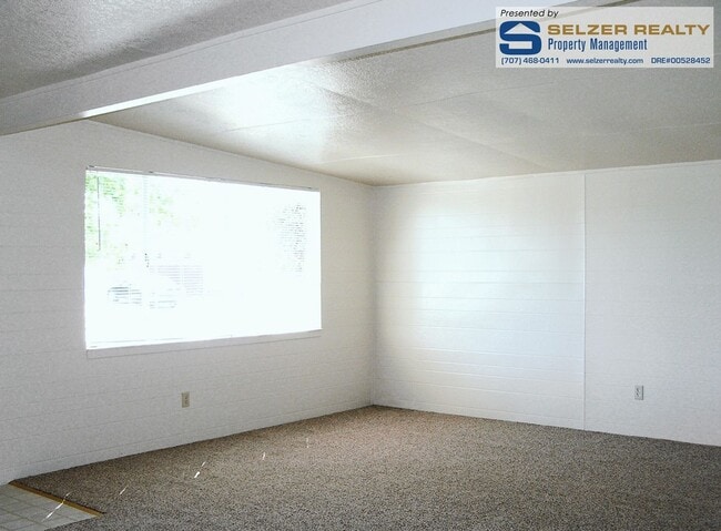 278 Garrett Dr in Ukiah, CA - Building Photo - Building Photo