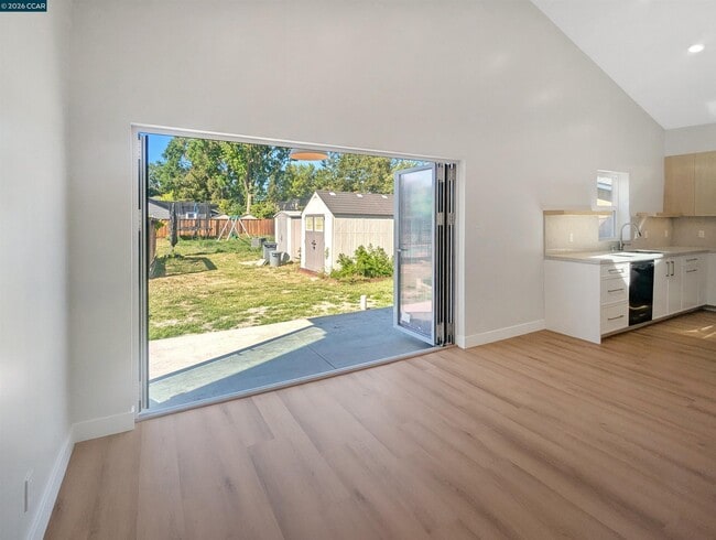 1892 Sunnyvale Ave in Walnut Creek, CA - Building Photo - Building Photo