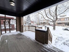 27 Melrose Ave S in Hamilton, ON - Building Photo - Building Photo