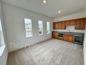 10315 Marama Wy in Elk Grove, CA - Building Photo - Building Photo