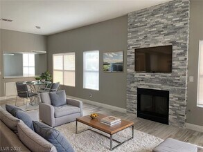 7936 Nookfield Dr in Las Vegas, NV - Building Photo - Building Photo