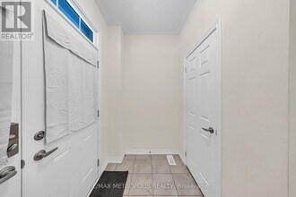 941 Rexton Dr in Oshawa, ON - Building Photo - Building Photo