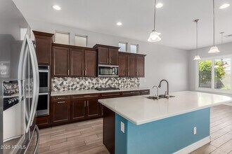 17996 W Redwood Ln in Goodyear, AZ - Building Photo - Building Photo