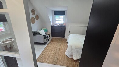 2 Rhame Ave in East Rockaway, NY - Building Photo - Building Photo