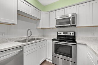 5100 Hickory St in Panama City, FL - Building Photo - Building Photo