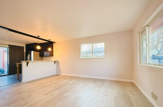 7520 W Oregon Dr in Lakewood, CO - Building Photo - Building Photo