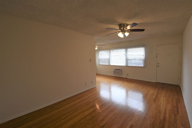 5915 Fair Ave, Unit 5915 in Los Angeles, CA - Building Photo - Building Photo