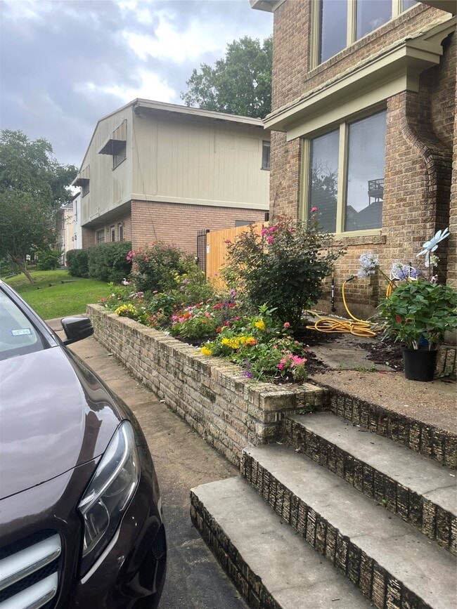 1971 W Lamar St in Houston, TX - Building Photo - Building Photo