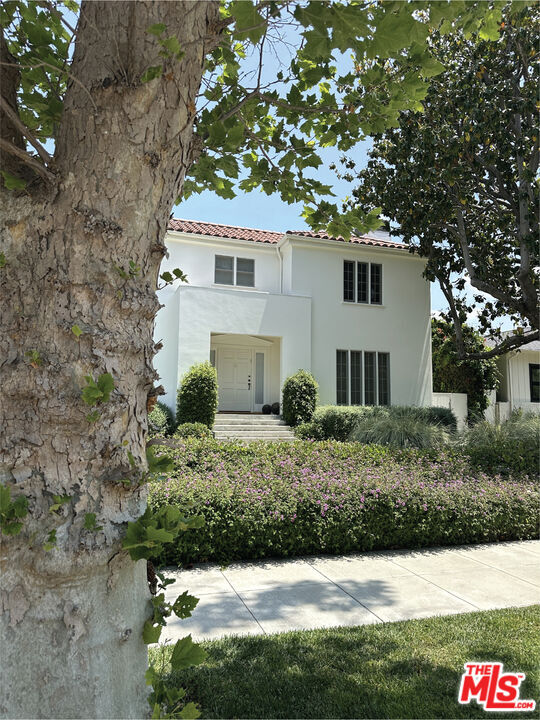 546 N McCadden Pl in Los Angeles, CA - Building Photo - Building Photo
