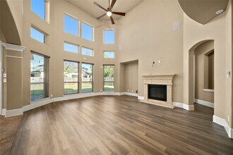 5203 Heather Meadow Ln in Sugar Land, TX - Building Photo - Building Photo