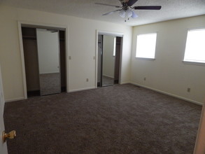 223 Hunter Dr, Unit 210 in Piney, AR - Building Photo - Building Photo