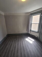 147 Bostwick Ave in Jersey City, NJ - Building Photo - Building Photo