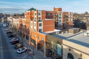 The Regatta in Mamaroneck, NY - Building Photo
